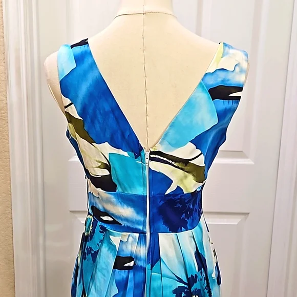 COREY P. Floral V Neck Sleeveless A-line Dress Size 4 - Picture 4 of 11